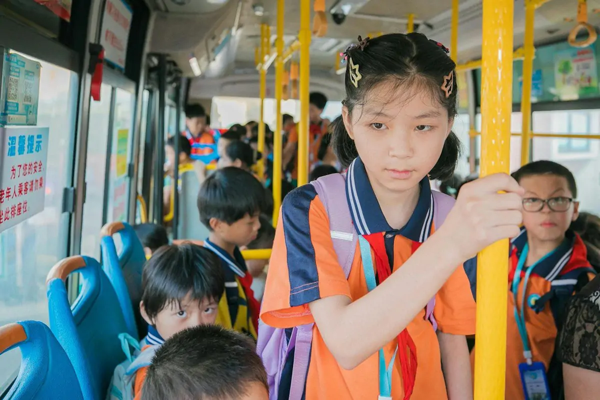 Comment organiser efficacement le transport en bus lors d’une sortie scolaire ?